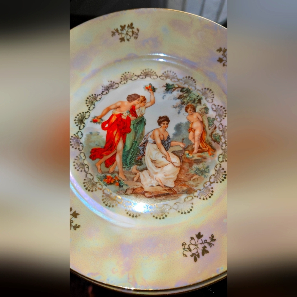 Fortuna Eisenberg  Porcelain Madonna  Vintage  45th Gold Trim. 12 Of Each
